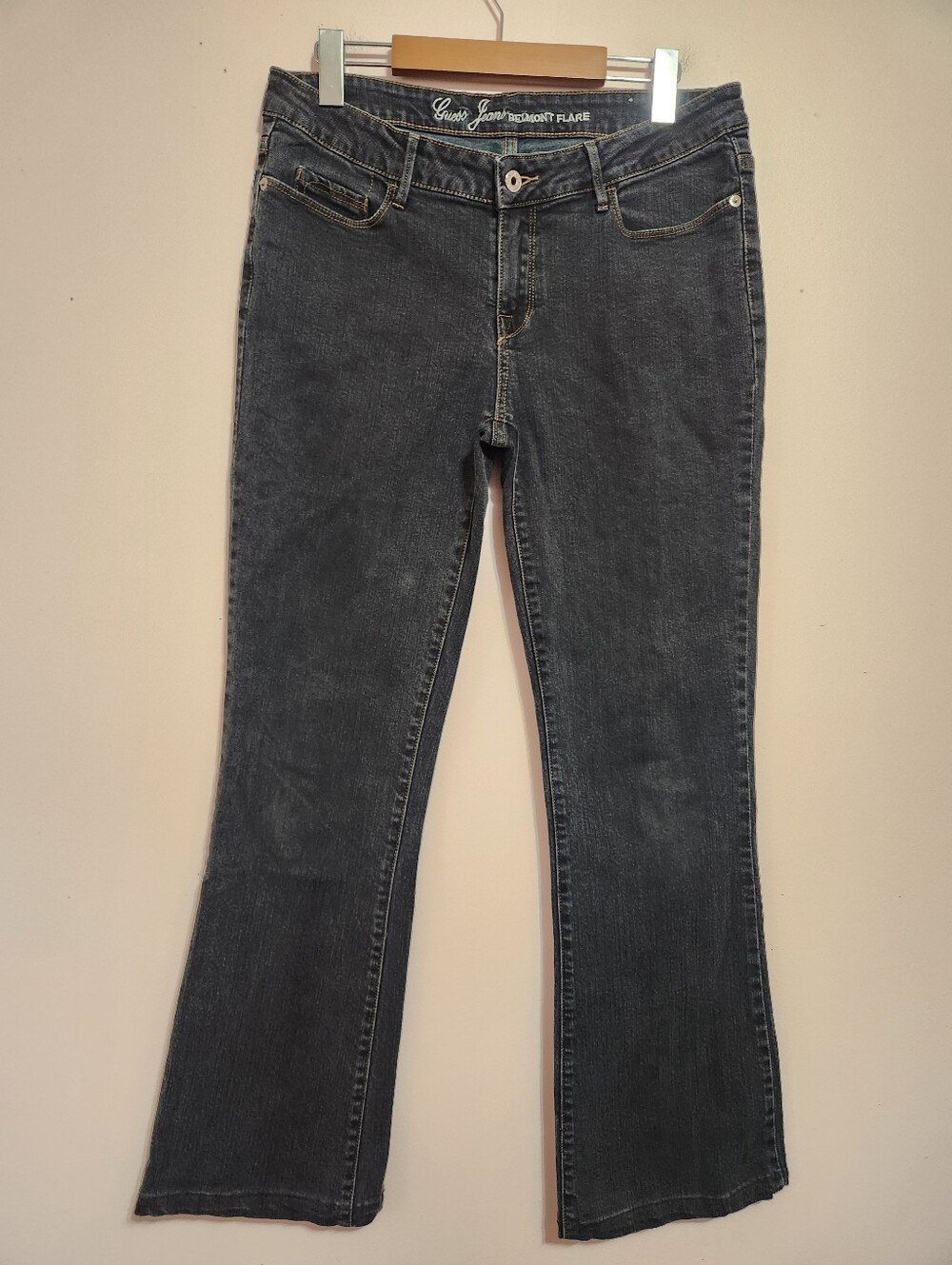 ​Y2K Guess Belmont Flare Dark Wash Embroidered Logo Low Rise Denim Jeans Sz 31
